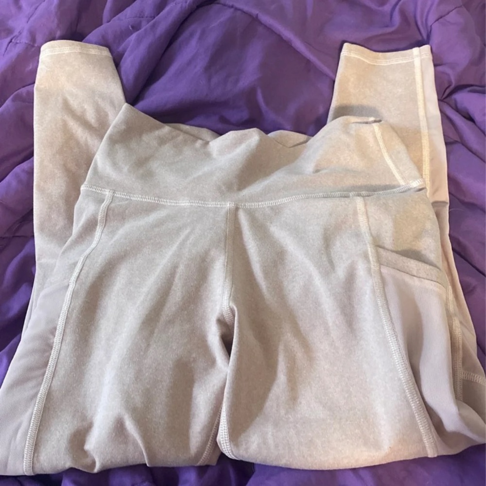 Fabletics light pink leggings with pockets
